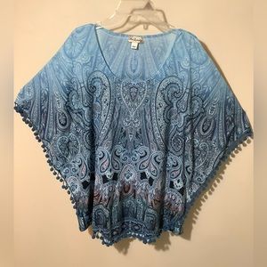 World Unity top with butterfly sleeves, sparkly front & little dangly balls XXL